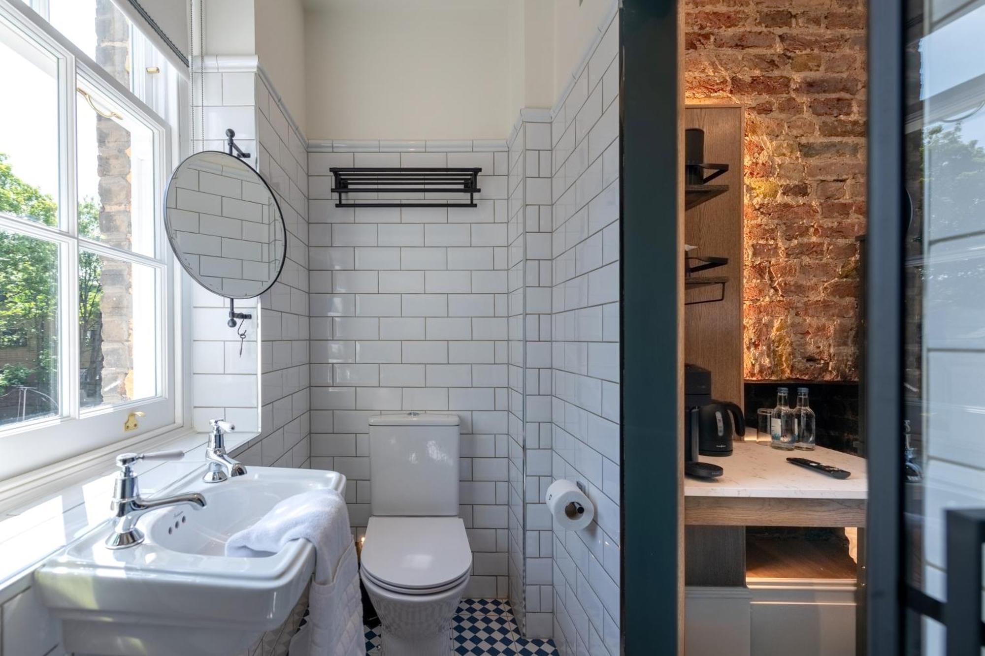 The Crown Pub & Guesthouse Лондон Экстерьер фото